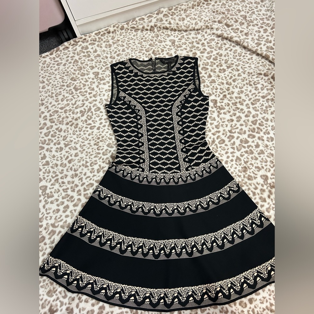BCBGMAXAZRIA Black and Cream Patterned Sweater